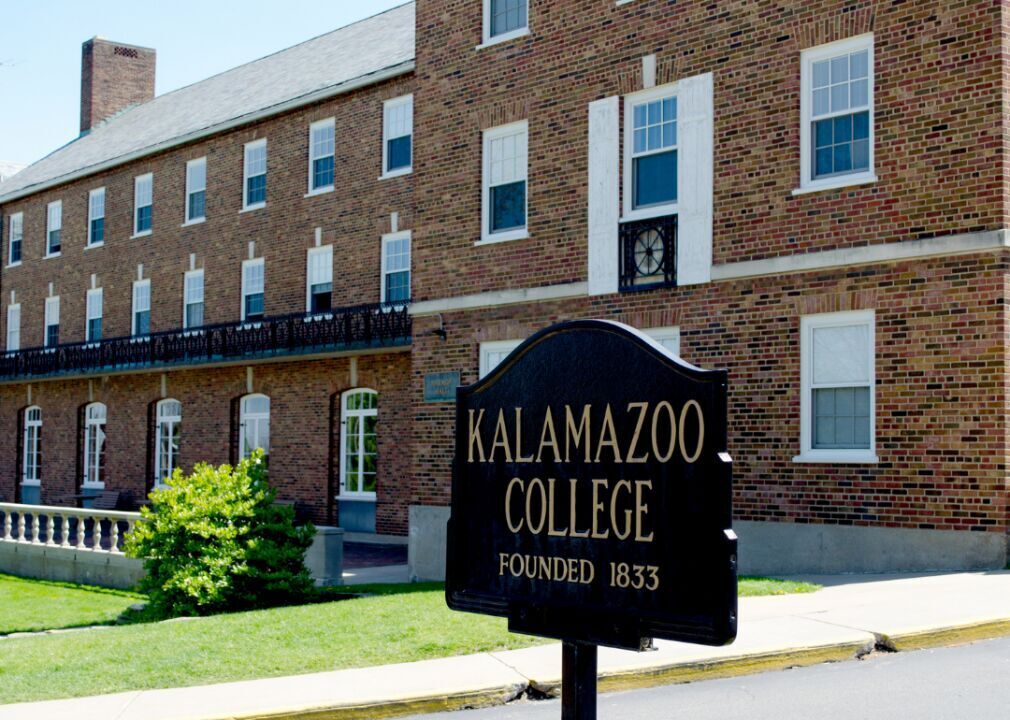 #60. Kalamazoo College